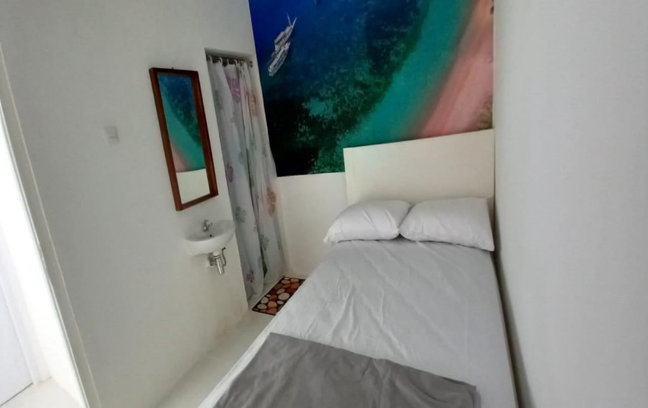 Oyo 90974 Homestay Golo Koe Sejahtera Labuan Bajo Exterior foto